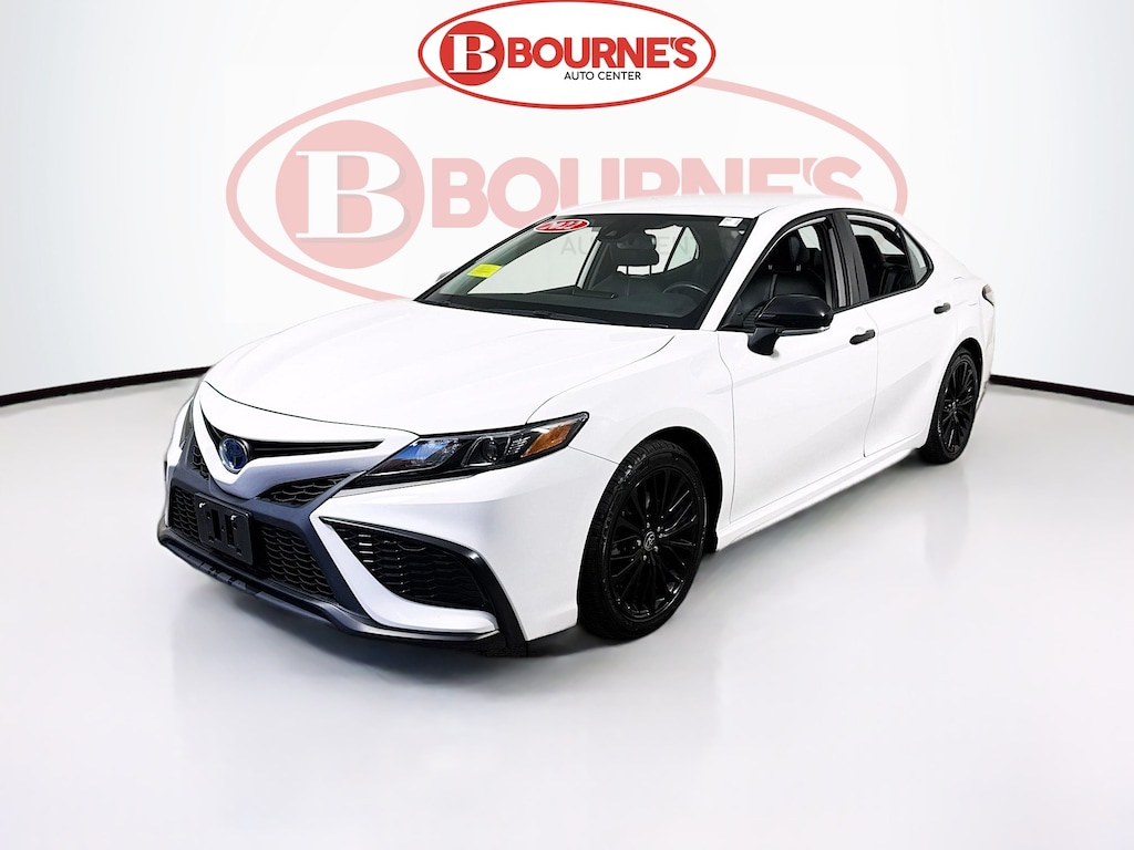 Used 2022 Toyota Camry Hybrid SE Nightshade w/Android Auto & Apple Carplay Sedan