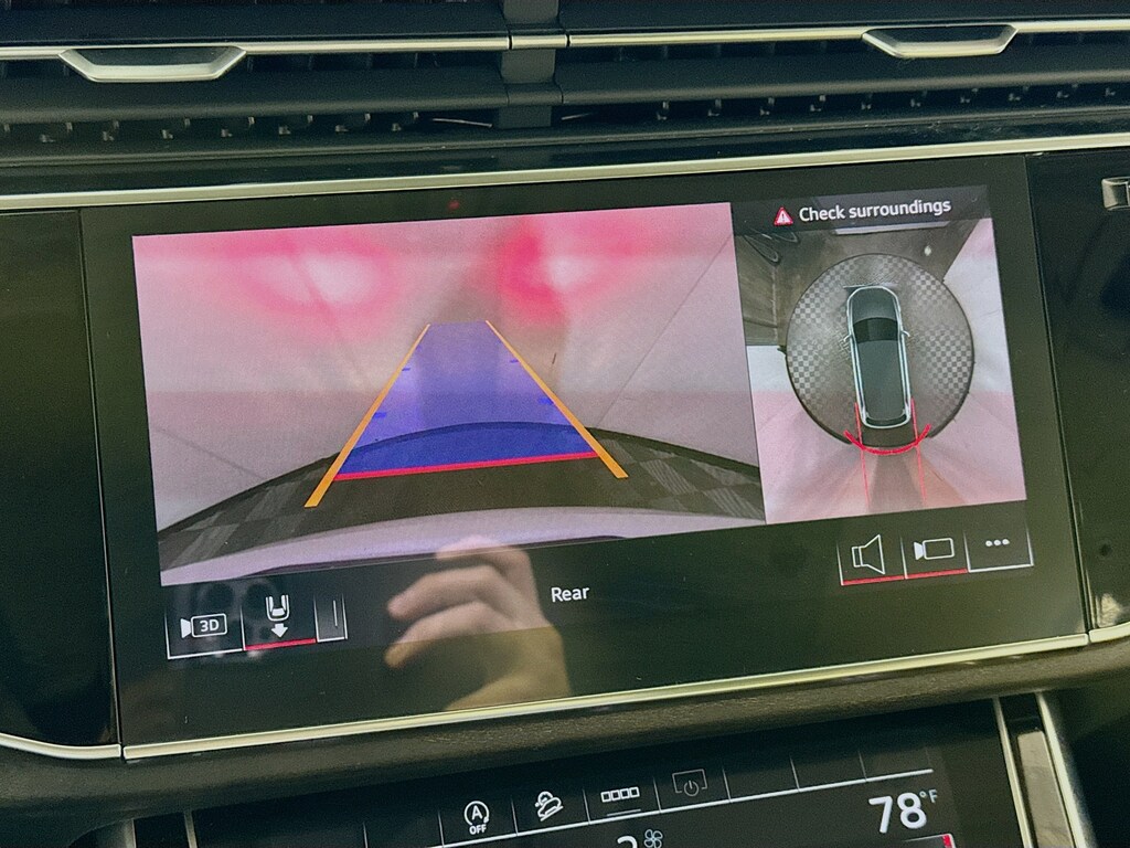 Used 2025 Audi Q7 55 Premium Plus quattro Black Optic w/Navigation,Leather,Pano Sunroof SUV