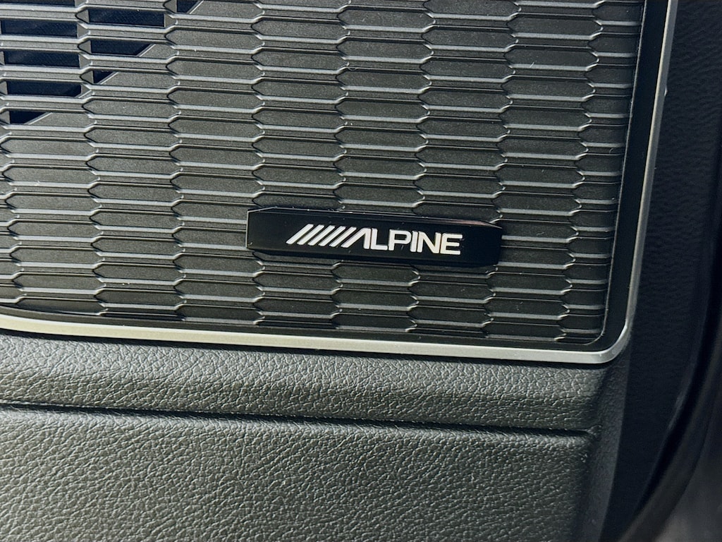 Used 2022 Jeep Grand Cherokee L Limited 4x4 w/Navigation,Leather,Pano Roof SUV