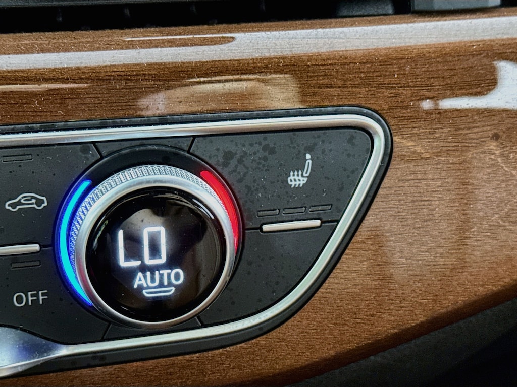 Used 2023 Audi A4 40 Premium quattro w/Heated Leather,Sunroof,Android & Apple Carplay Sedan