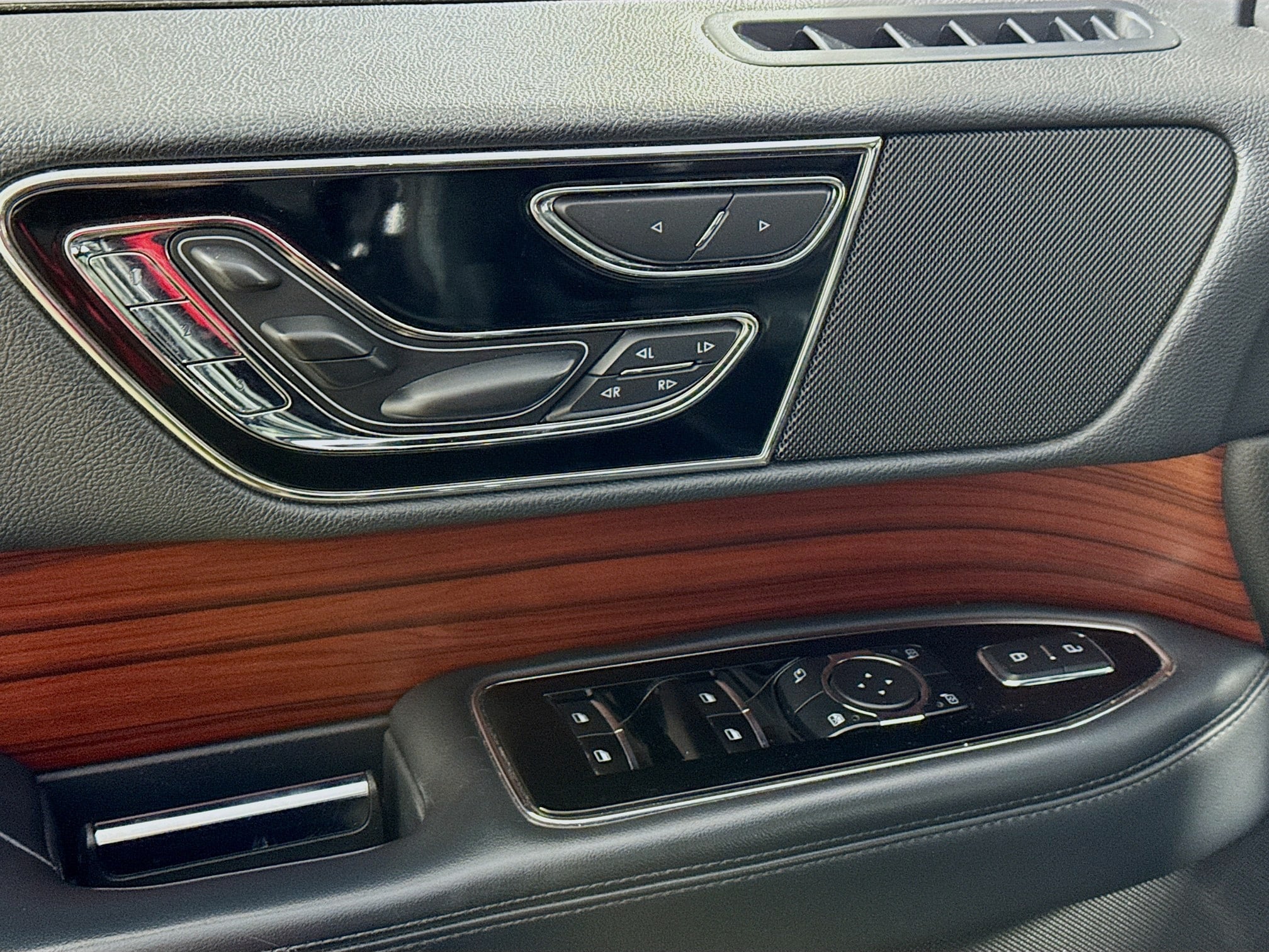 2023 Lincoln Navigator Reserve L - Photo 23