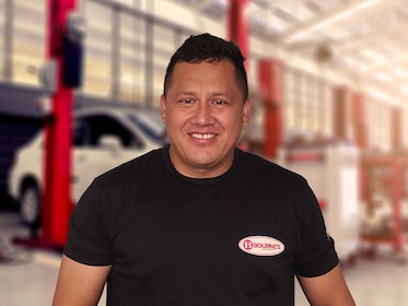 Staff member Sammy Mejia Rivas from ID_3a7d5ec5e4c9