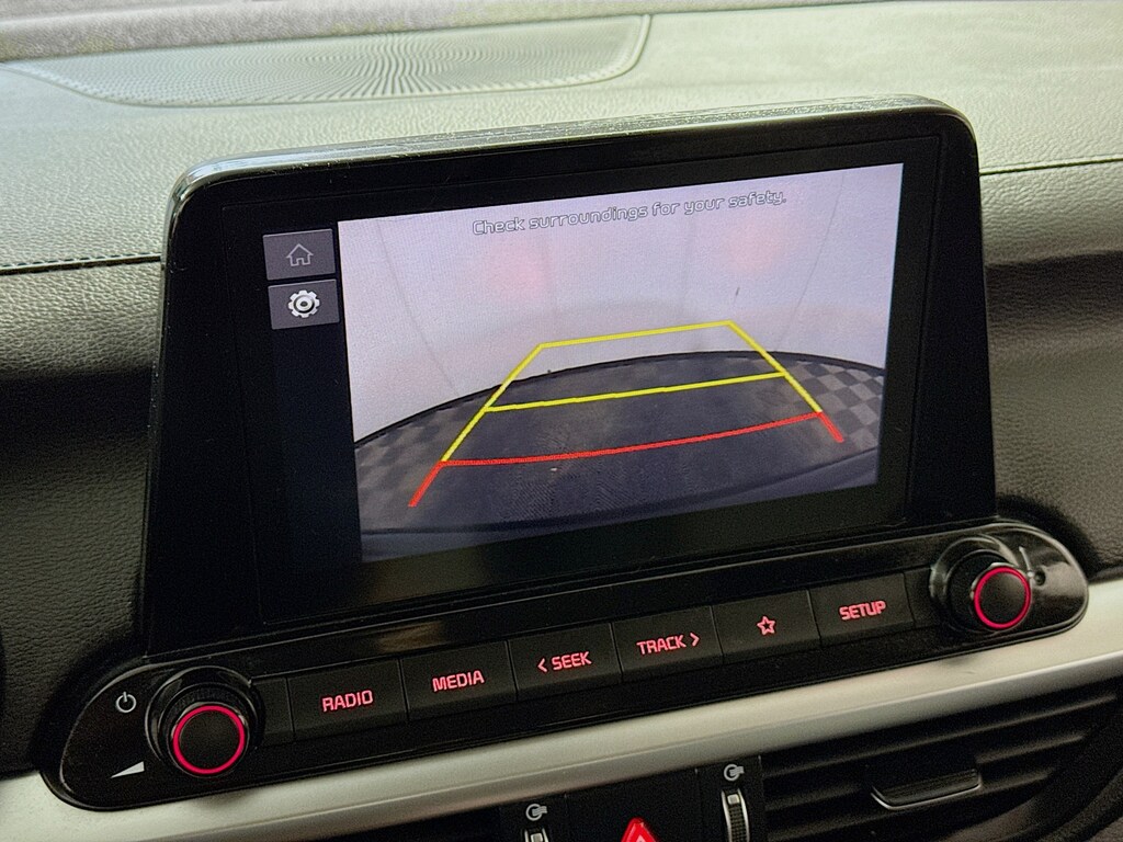 Used 2023 Kia Forte LXS w/Android Auto & Apple Carplay Sedan