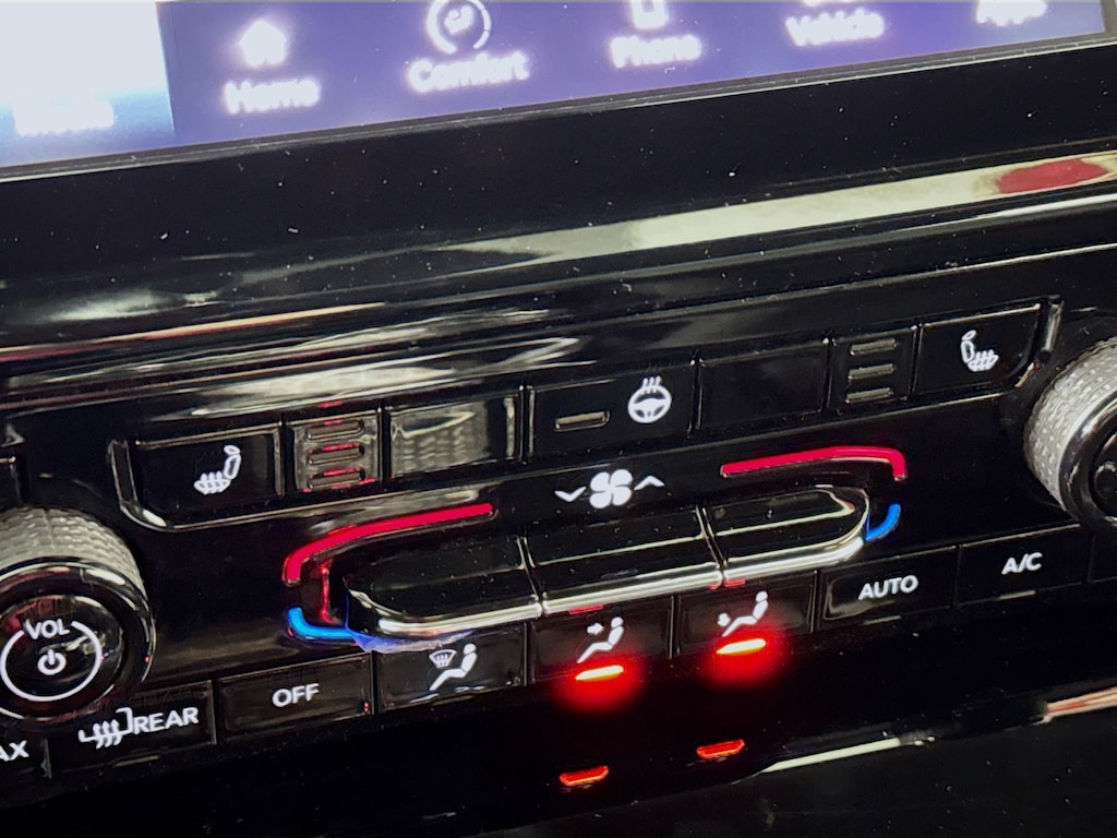 Used 2022 Jeep Grand Cherokee L Altitude 4x4 w/Heated Seats & Wheel SUV