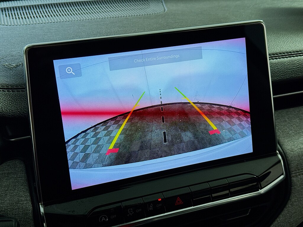 Used 2022 Jeep Compass Latitude Lux 4x4 w/Heated Leather & Wheel SUV