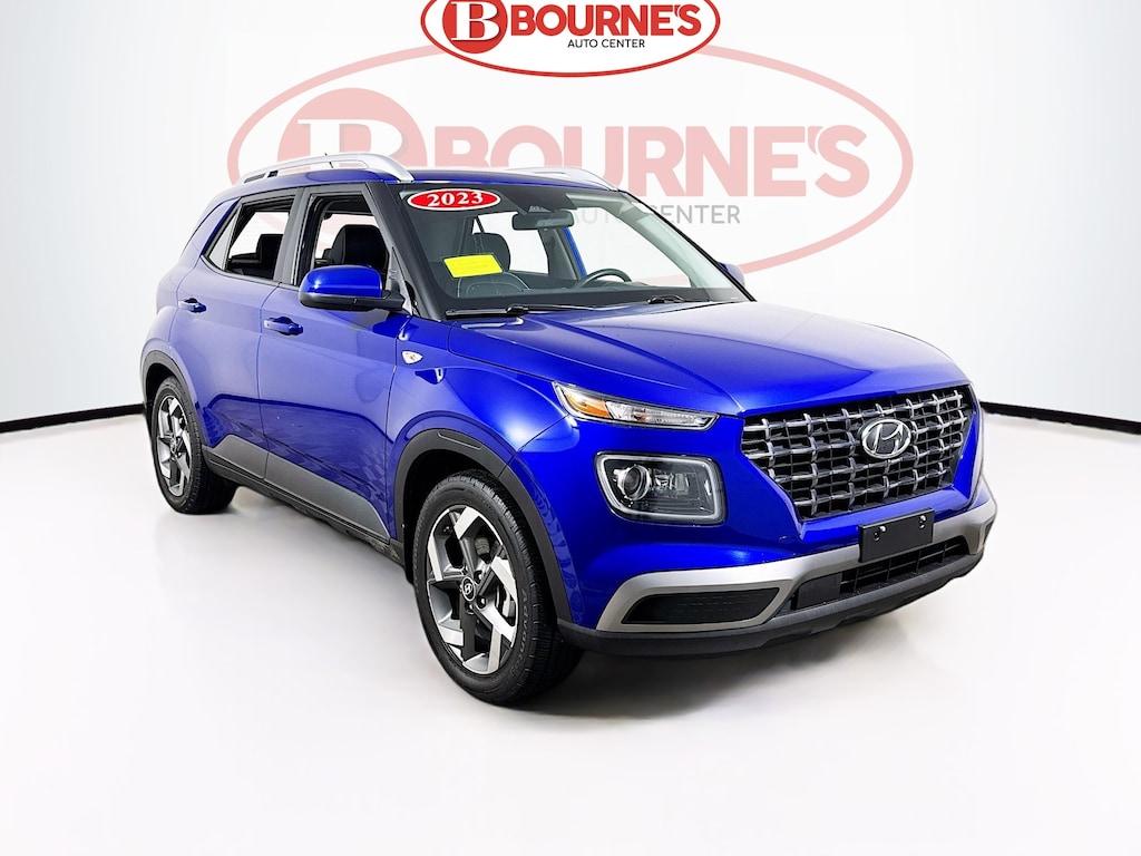 Used 2023 Hyundai Venue Limited w/Navigation,Heated Seats,Remote Start SUV