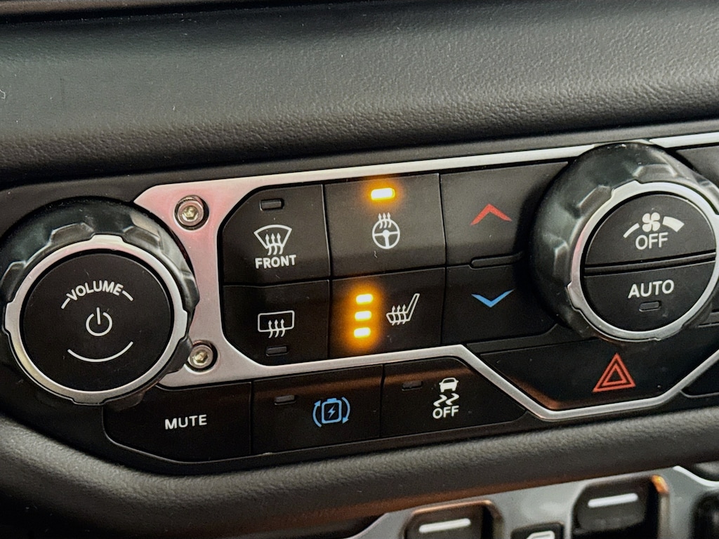 Used 2025 Jeep Wrangler 4xe Rubicon 4x4 w/Heated Seats SUV