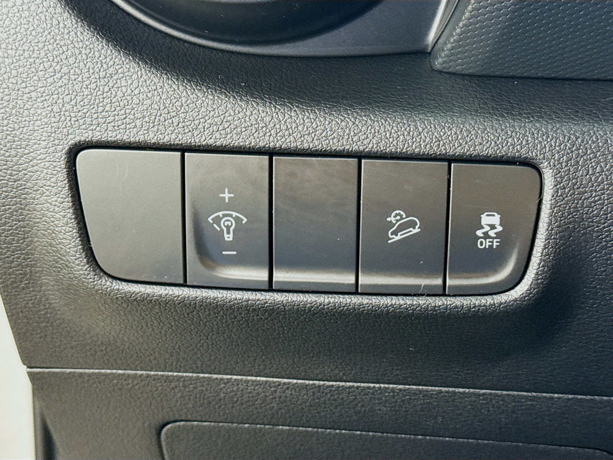 2023 Hyundai Kona SEL - Photo 12