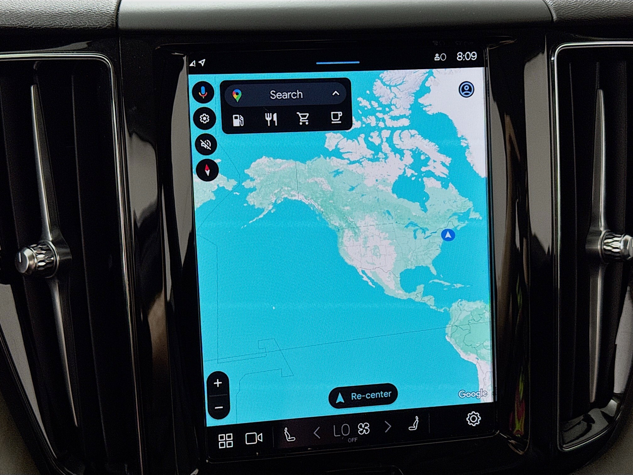 2025 Volvo XC60 B5 Plus photo 2
