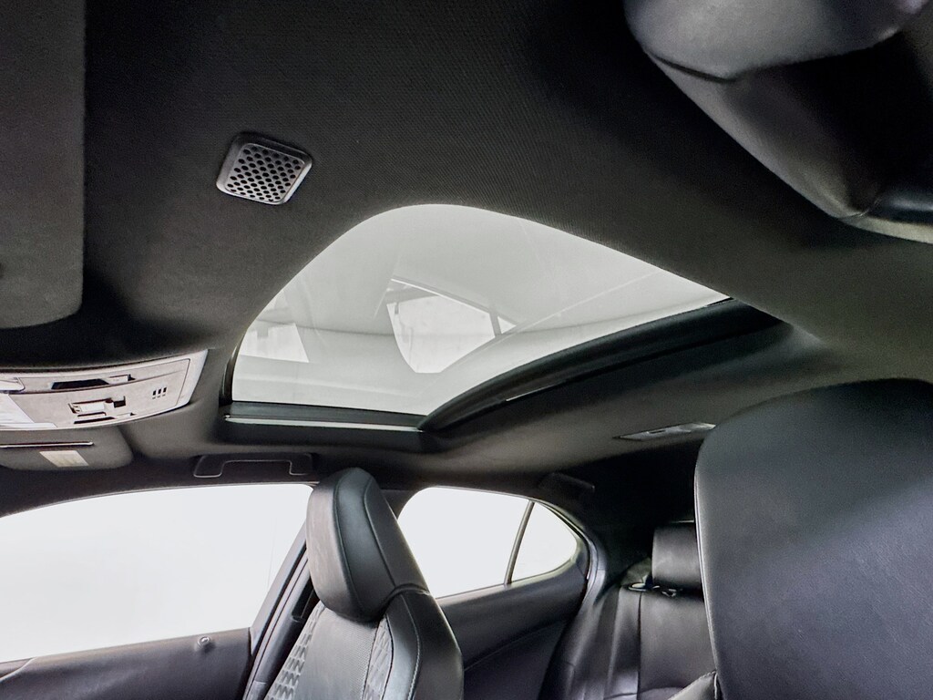 Used 2019 Lexus UX 250h Luxury AWD w/Heated Leather,Sunroof SUV