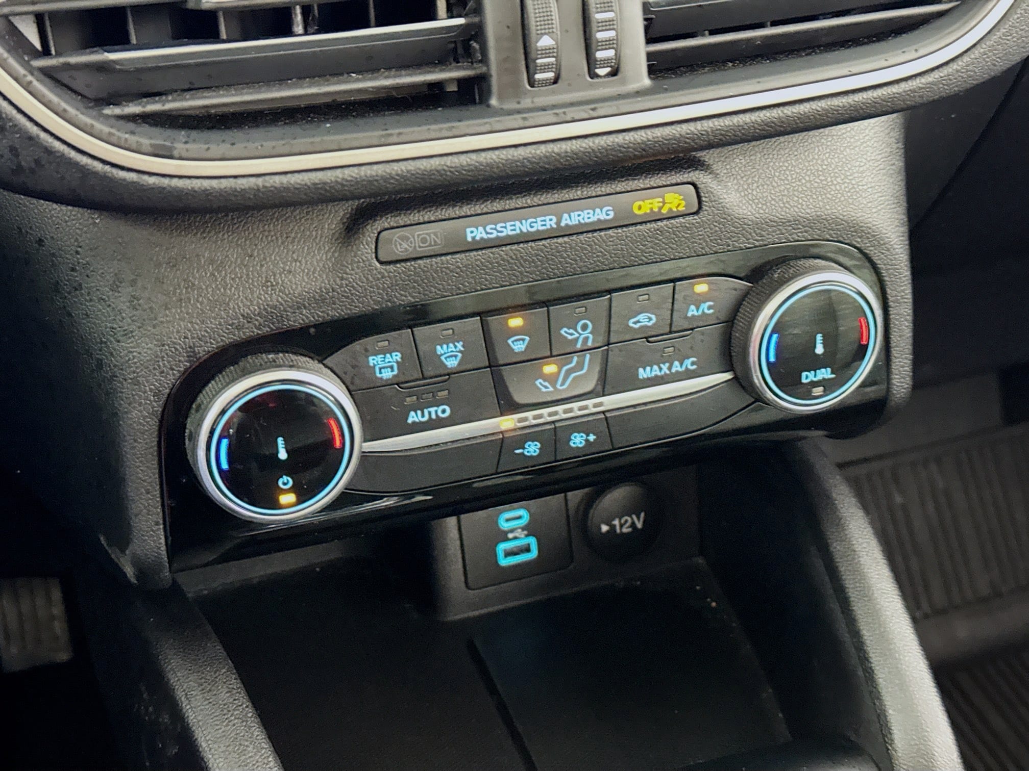 2022 Ford Escape SE - Photo 17
