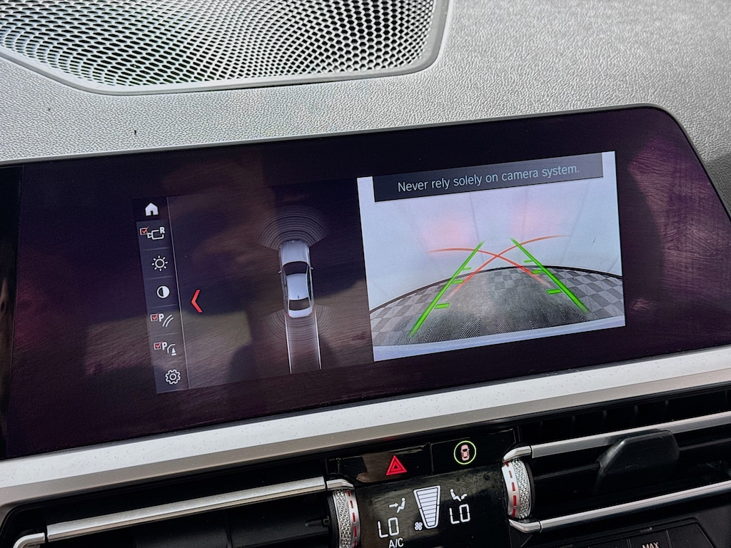 Used 2020 BMW 330i xDrive w/Navigation,Leather,Sunroof Sedan