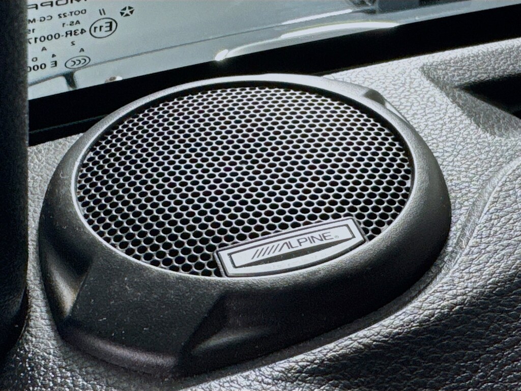 Used 2015 Jeep Wrangler Unlimited Sport S 4x4 w/Bluetooth,Alpine Audio SUV