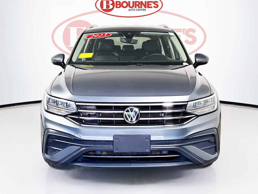 Used 2023 Volkswagen Tiguan SE w/Heated Leather,Third Row Seating SUV