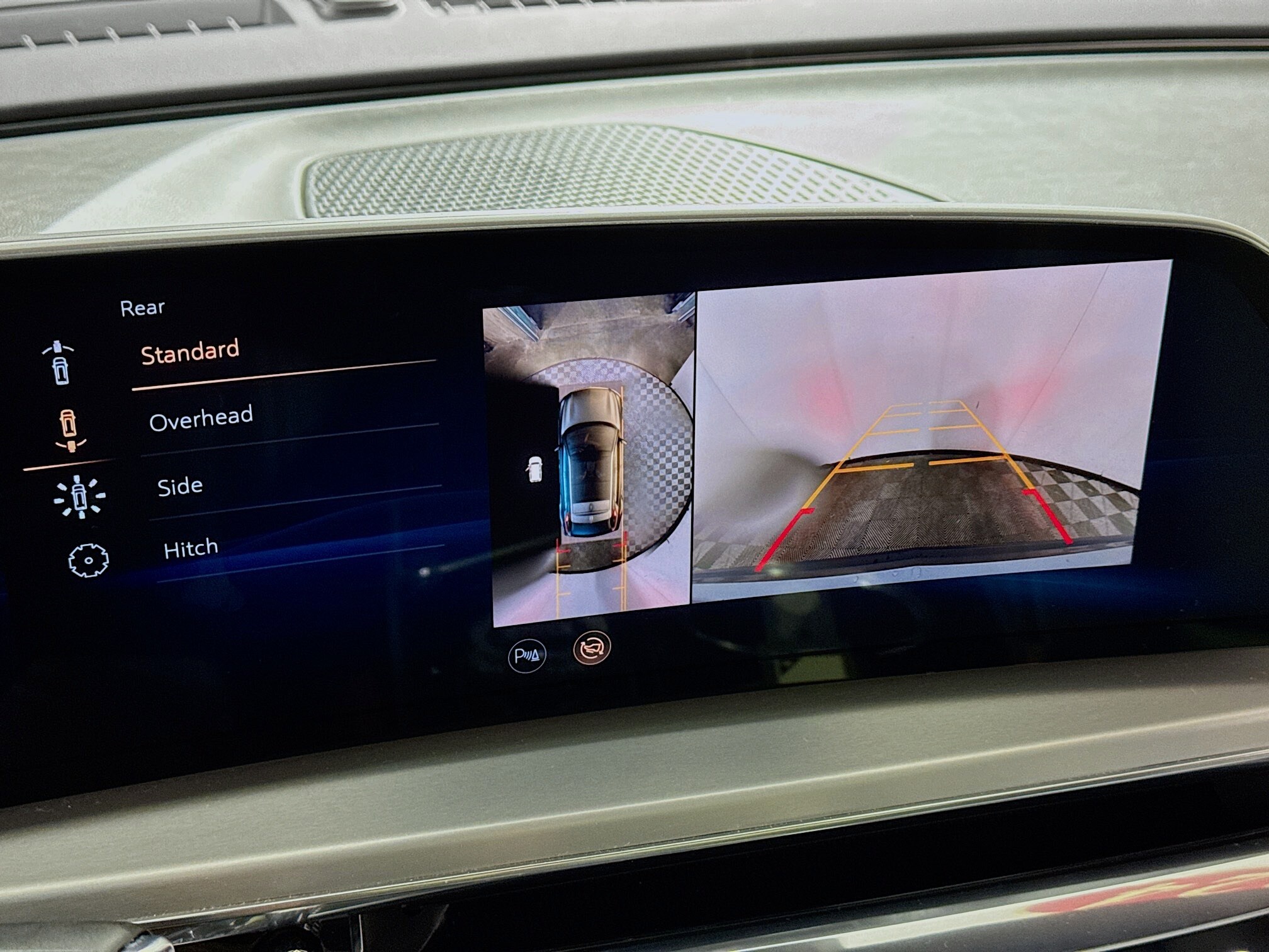 2024 Cadillac Lyriq Sport photo 3