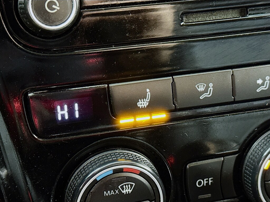 Used 2021 Volkswagen Passat 2.0T SE w/Heated Leather,Sunroof Sedan