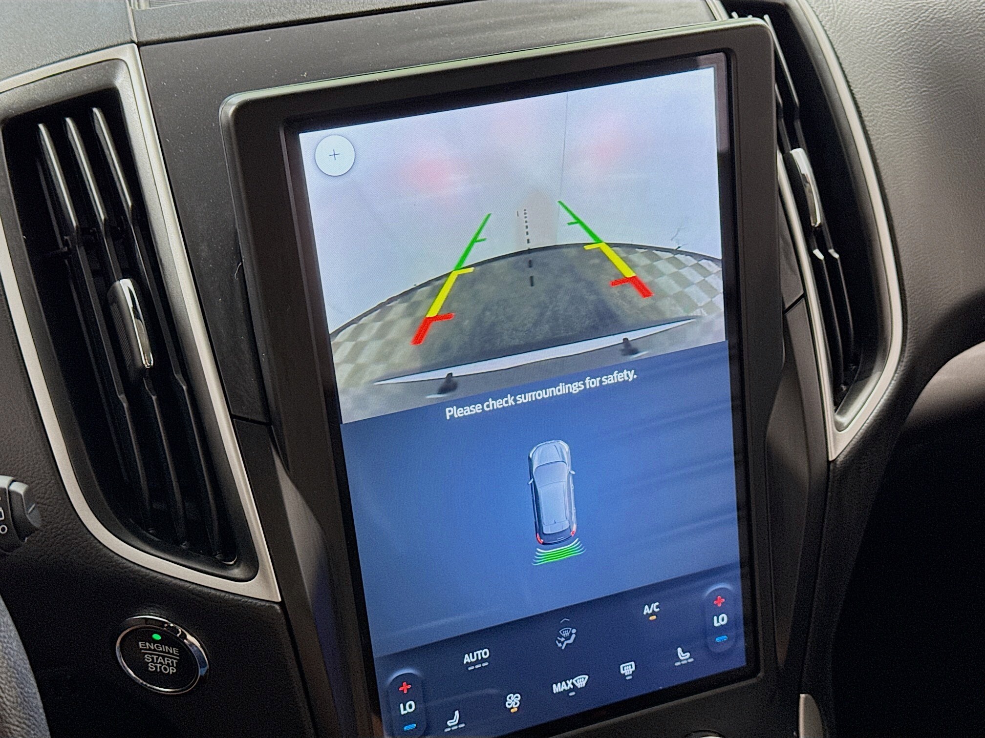 2024 Ford Edge SEL photo 3