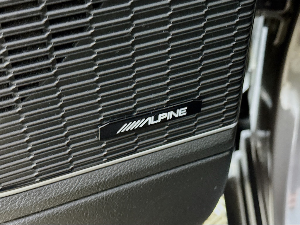 Used 2021 Jeep Grand Cherokee L Limited 4x4 w/Navigation,Leather,Pano Sunroof SUV