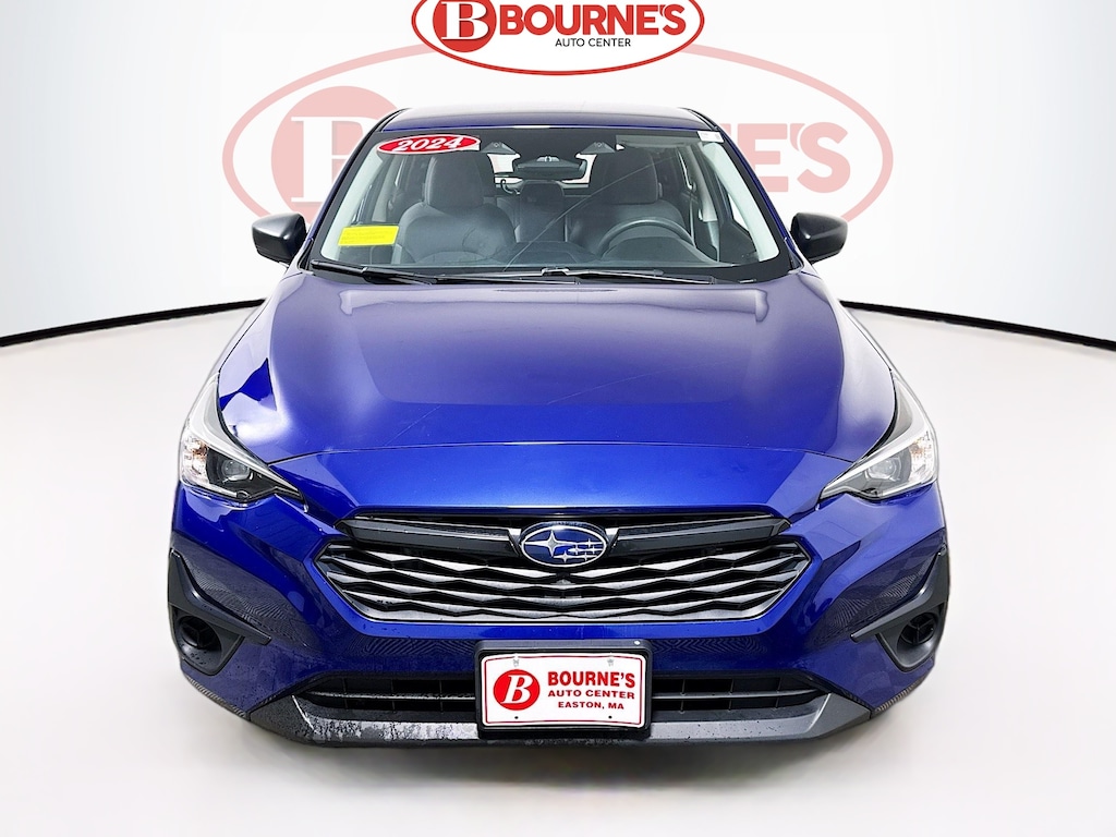 Used 2024 Subaru Impreza AWD w/Bluetooth 5-Door