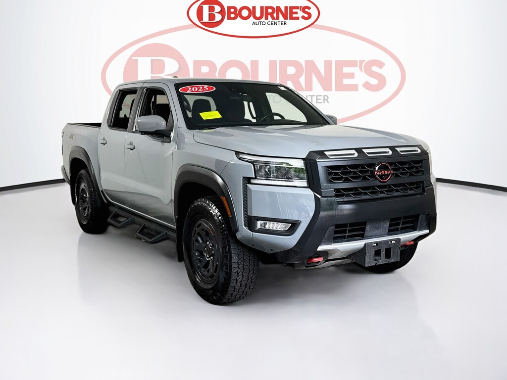 Used 2025 Nissan Frontier Crew Cab PRO-4X 4WD w/Heated Seats & Wheel Truck Crew Cab
