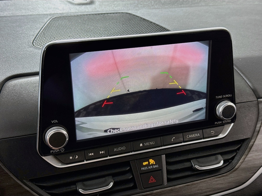 Used 2025 Nissan Altima SV AWD w/Android Auto & Apple Carplay Sedan