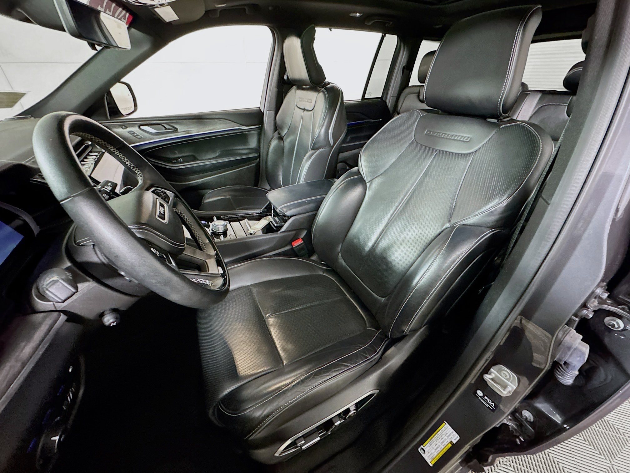 2022 Jeep Grand Cherokee Overland 4xe - Photo 16