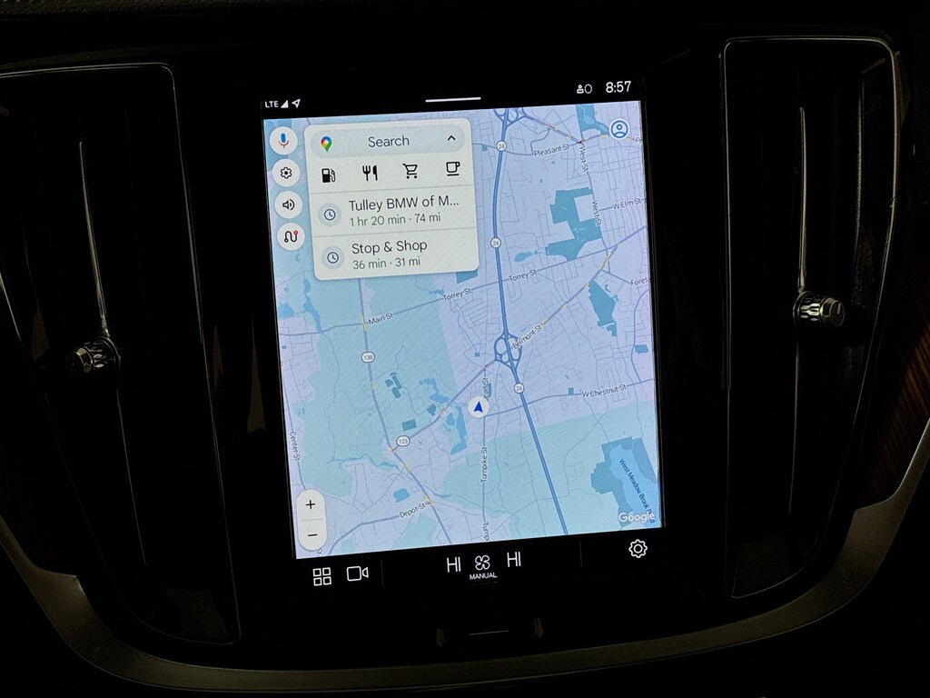 Used 2023 Volvo S60 B5 Ultimate Bright w/Navigation,Leather,PanoRoof Sedan