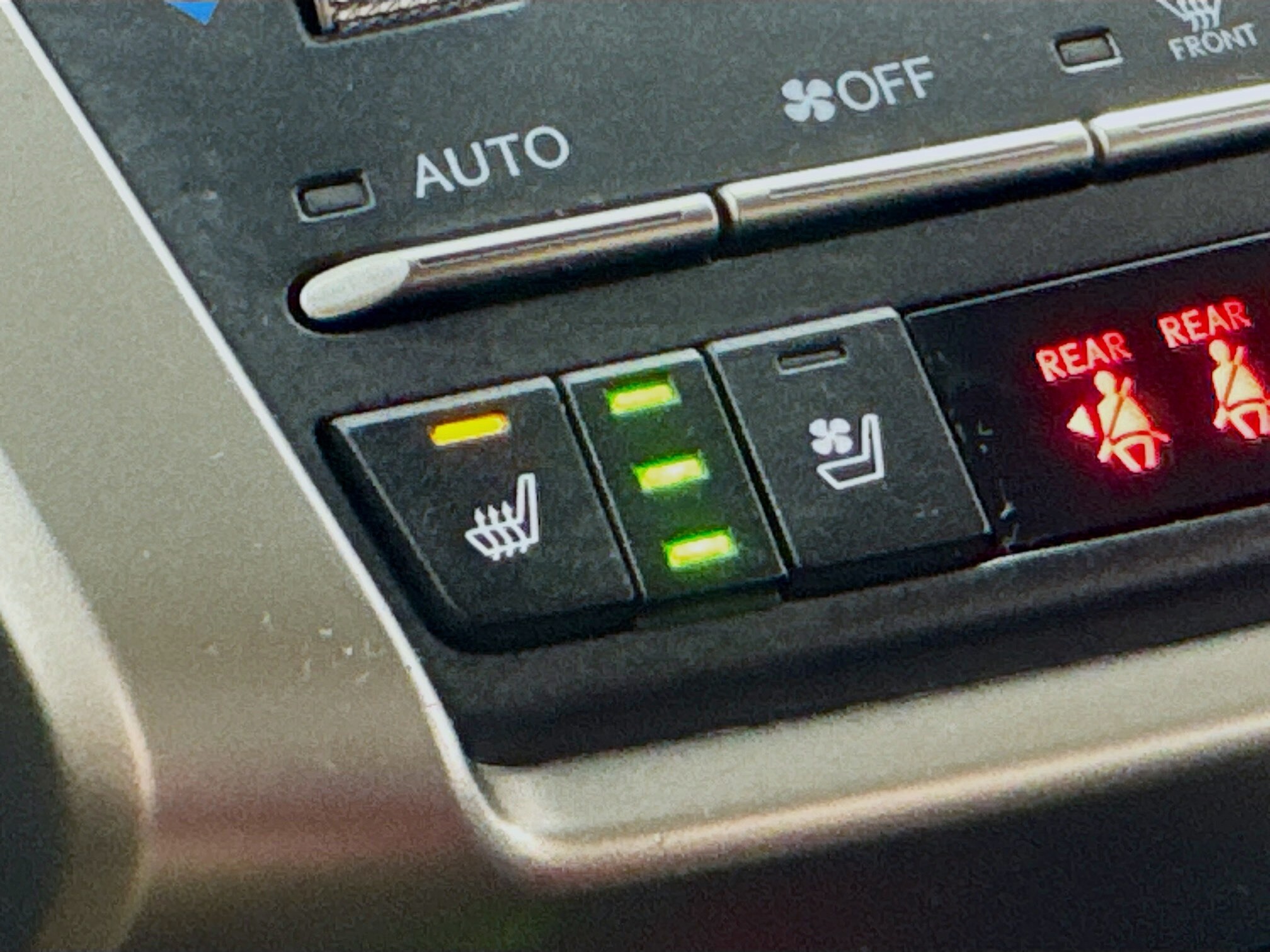 2021 Lexus NX 300 photo 3