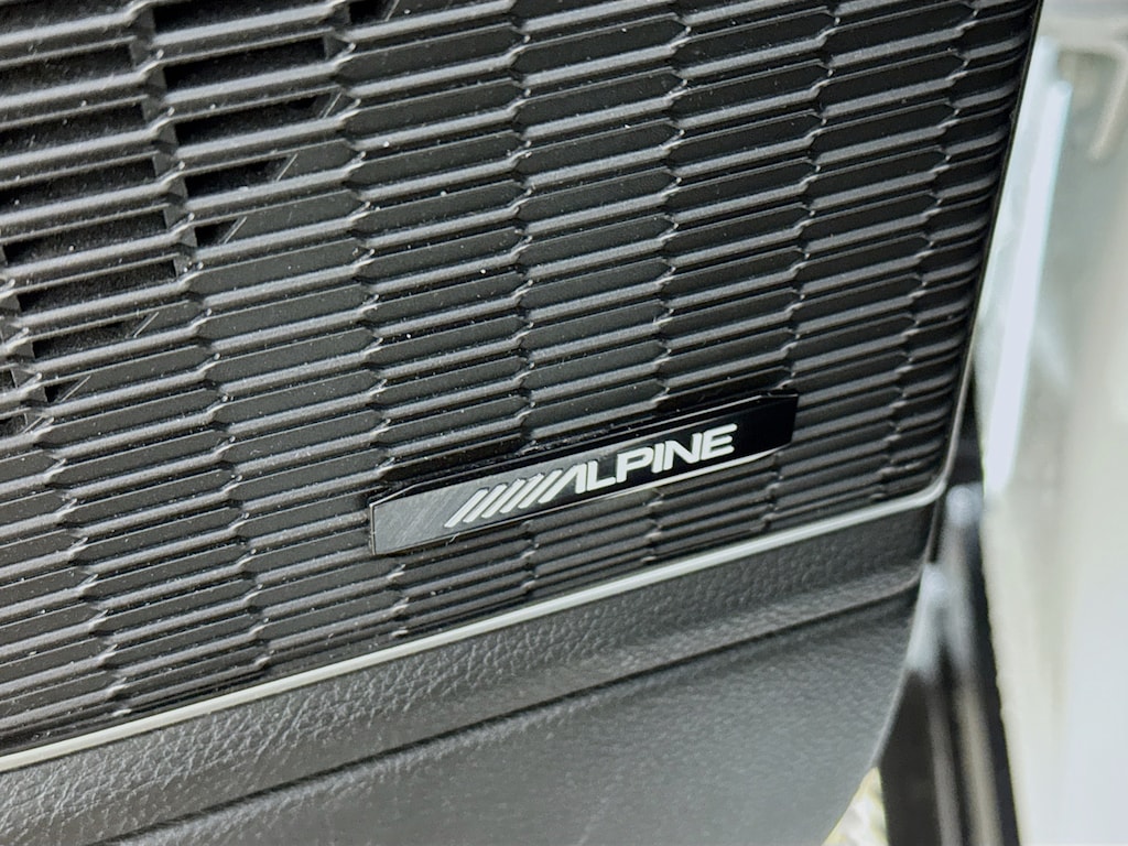 Used 2022 Jeep Grand Cherokee L Limited 4x4 w/Navigation,Leather, Pano Sunroof SUV