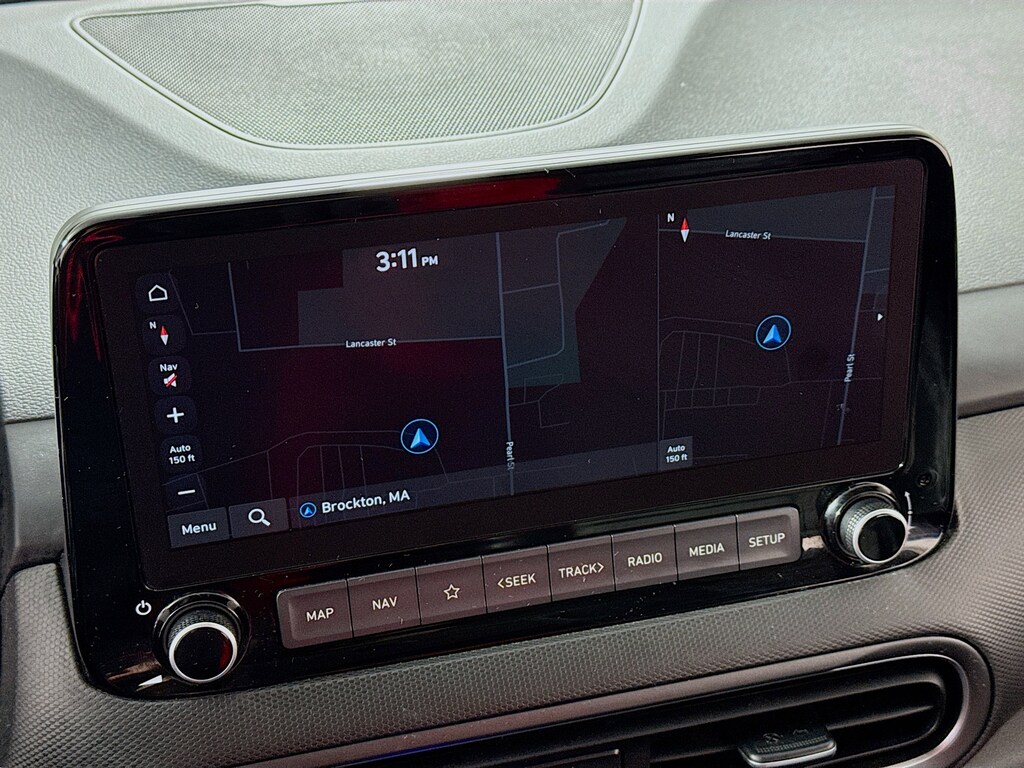 Used 2023 Hyundai Kona Limited AWD w/Navigation,Heated Leather,Sunroof SUV