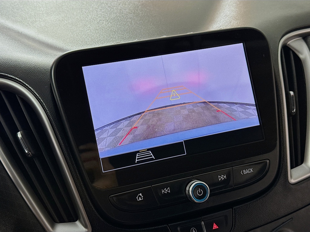 Used 2024 Chevrolet Malibu RS w/Android Auto & Apple Carplay Sedan