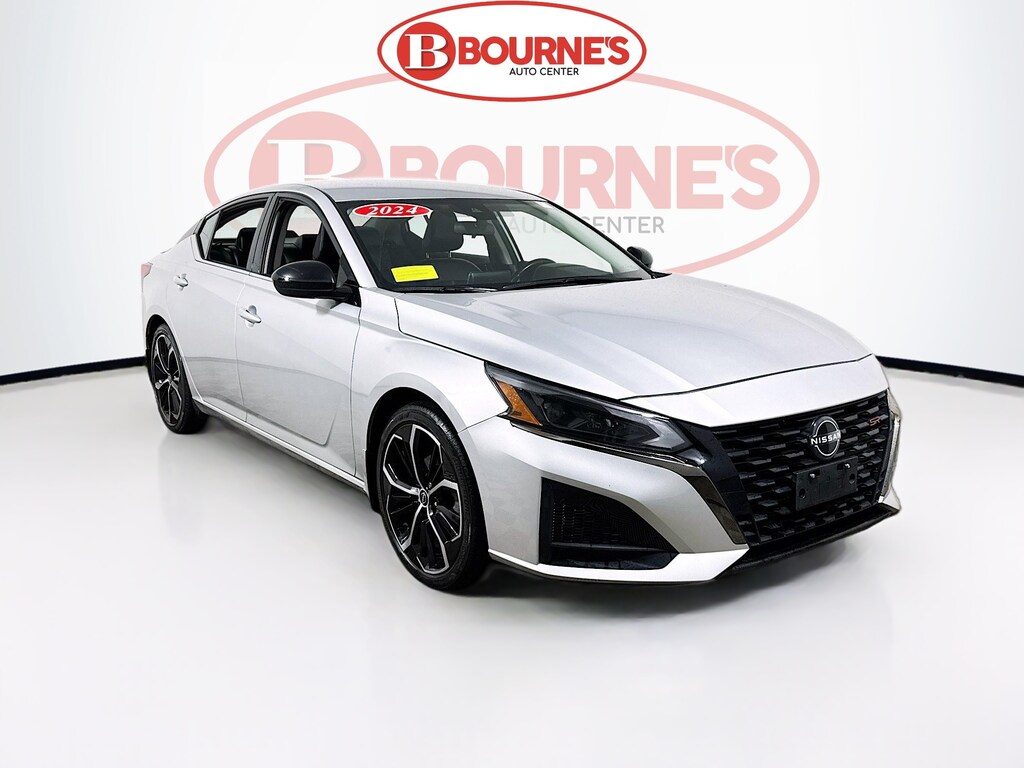 Used 2024 Nissan Altima 2.5 SR w/Android Auto & Apple Carplay Sedan