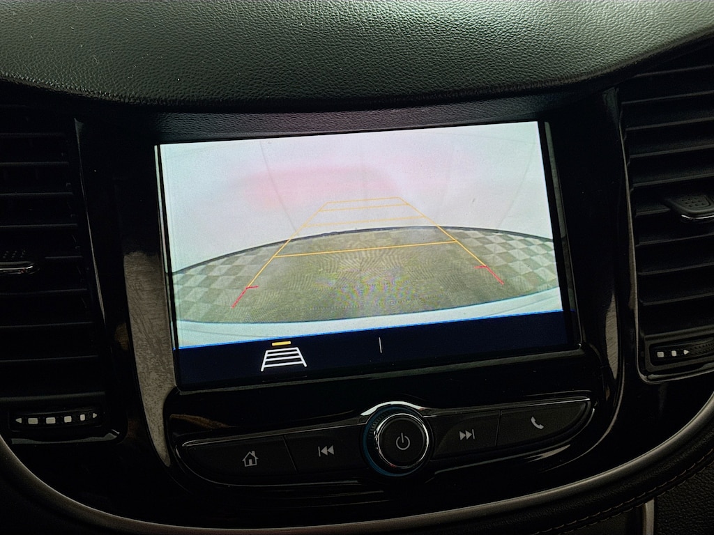 Used 2022 Chevrolet Trax LS AWD w/Android Auto & Apple Carplay SUV