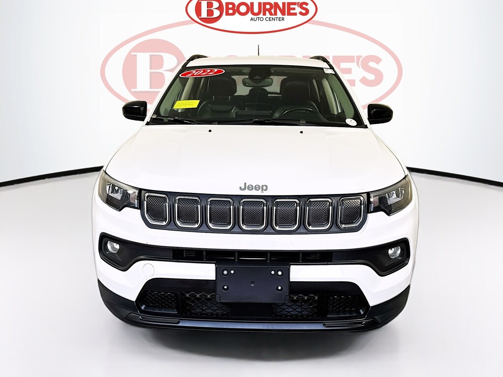 Used 2022 Jeep Compass Latitude Lux 4x4 w/Heated Leather & Wheel SUV