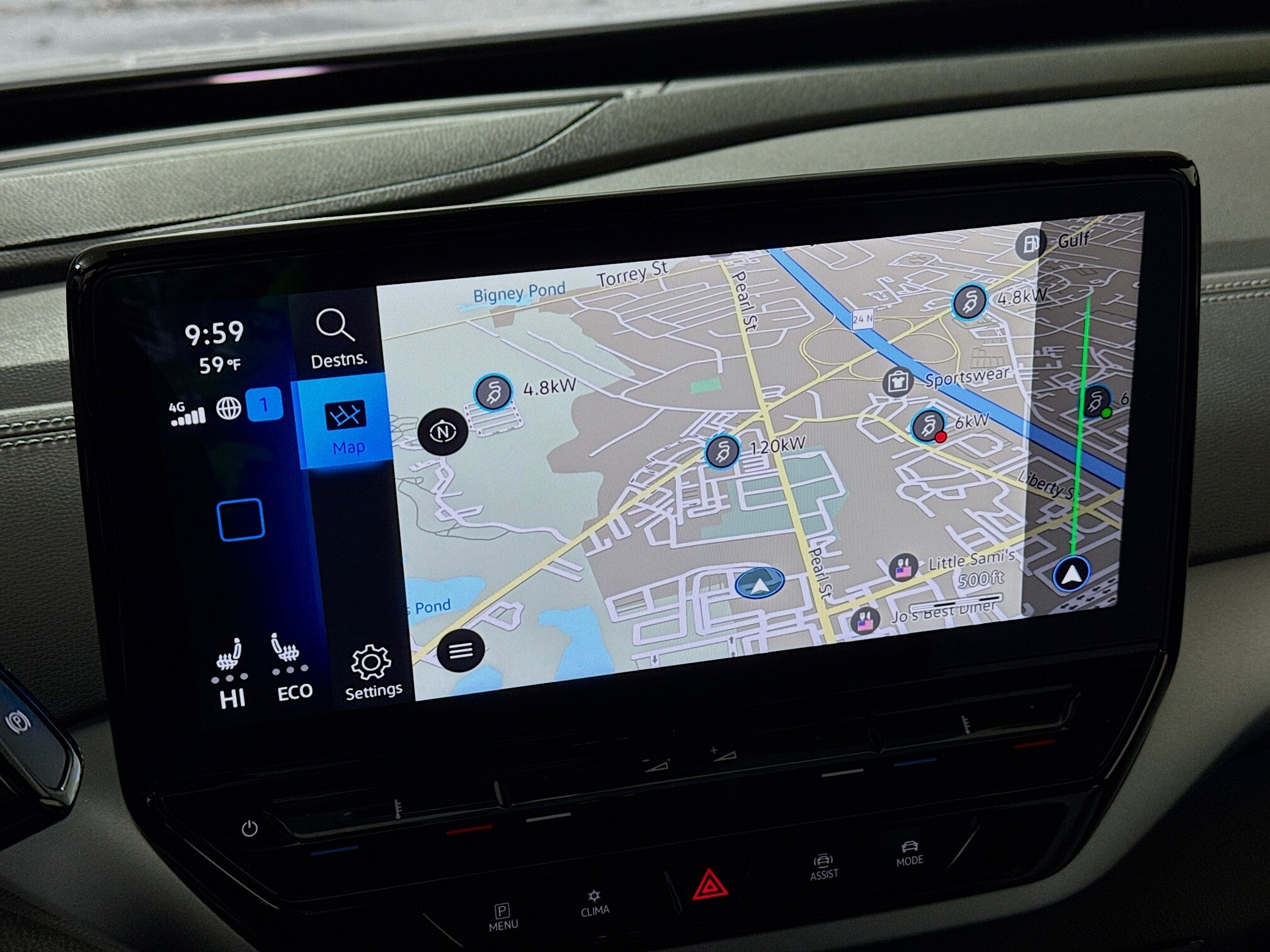 2023 Volkswagen ID.4 Pro photo 2