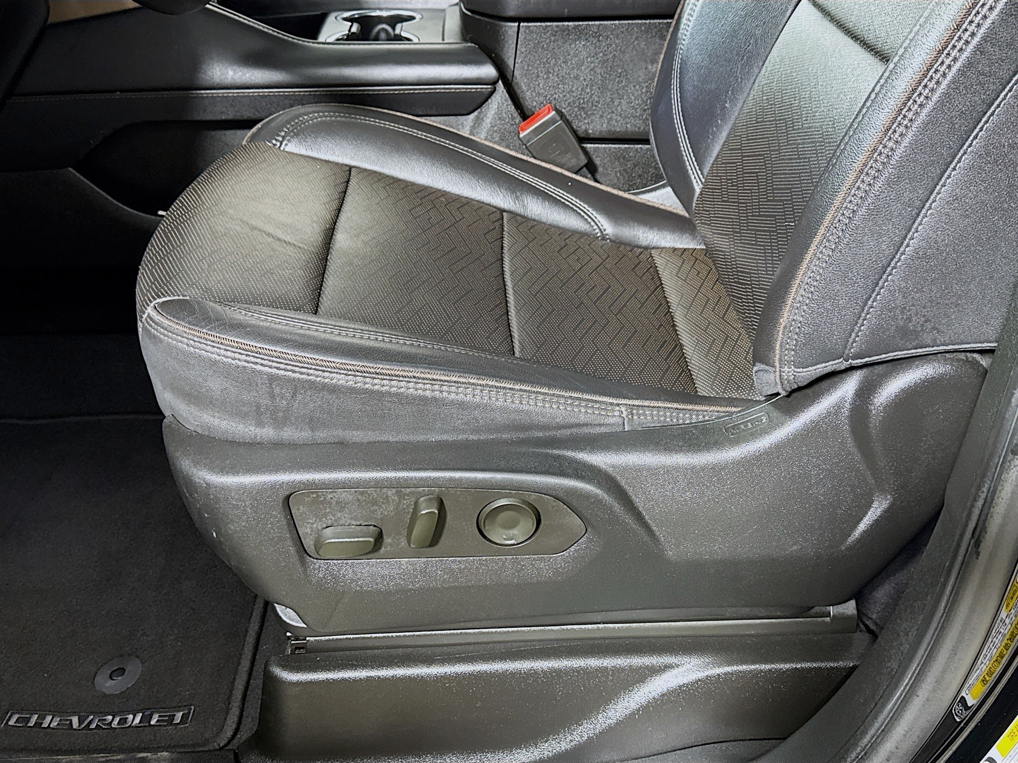 2023 Chevrolet Suburban High Country - Photo 23