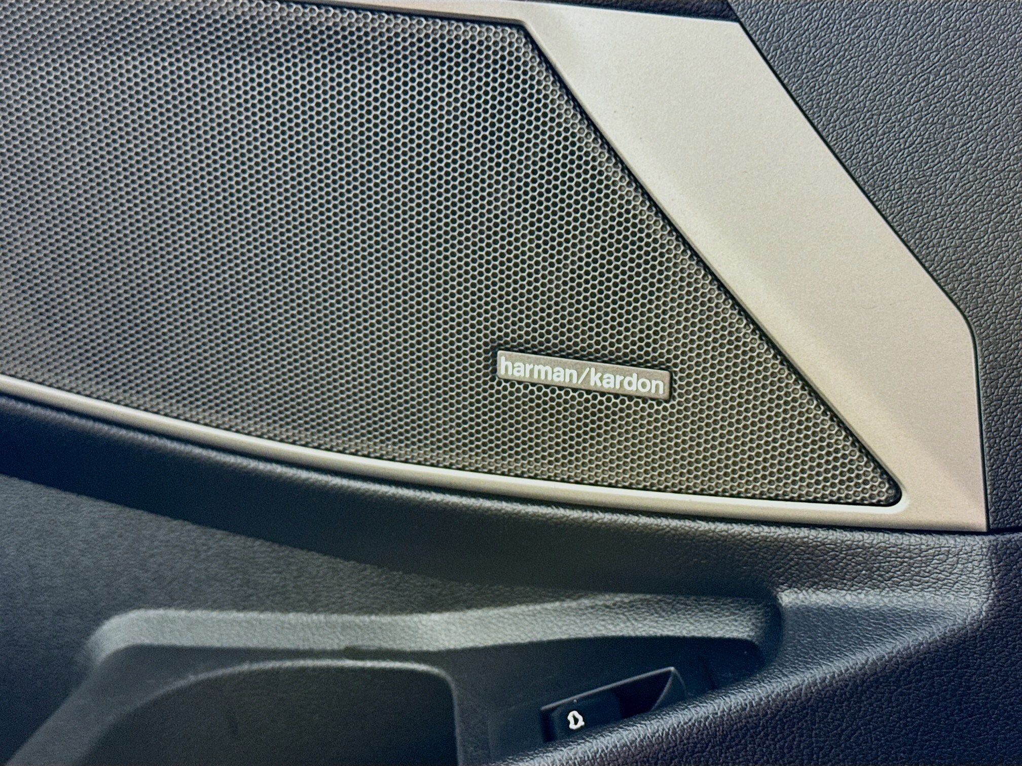 2023 Bmw 330i xDrive photo 3