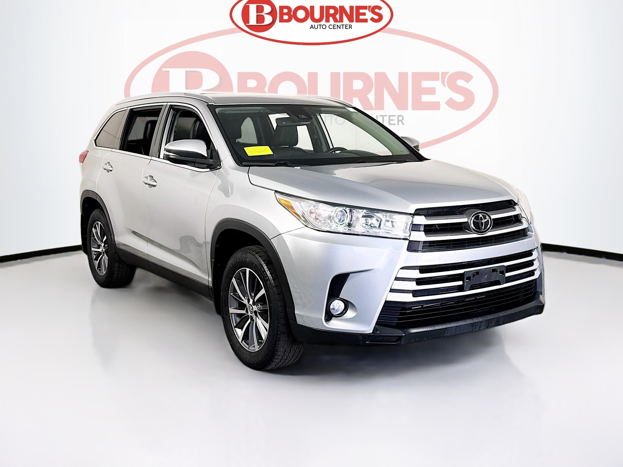 Celestial Silver 2019 Toyota Highlander XLE AWD SUV / Crossover All-Wheel Drive Automatic