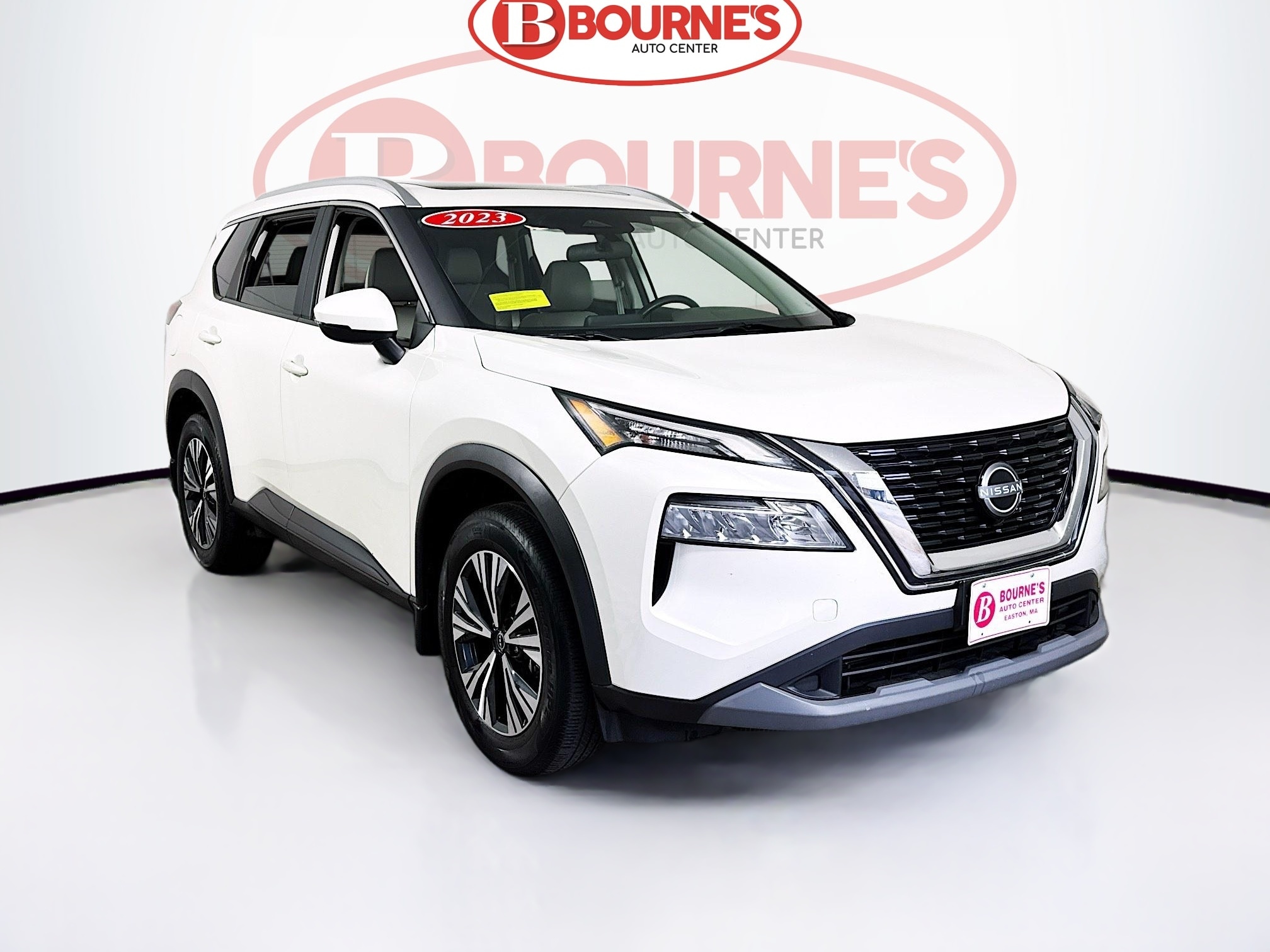 2023 Nissan Rogue SV's photo