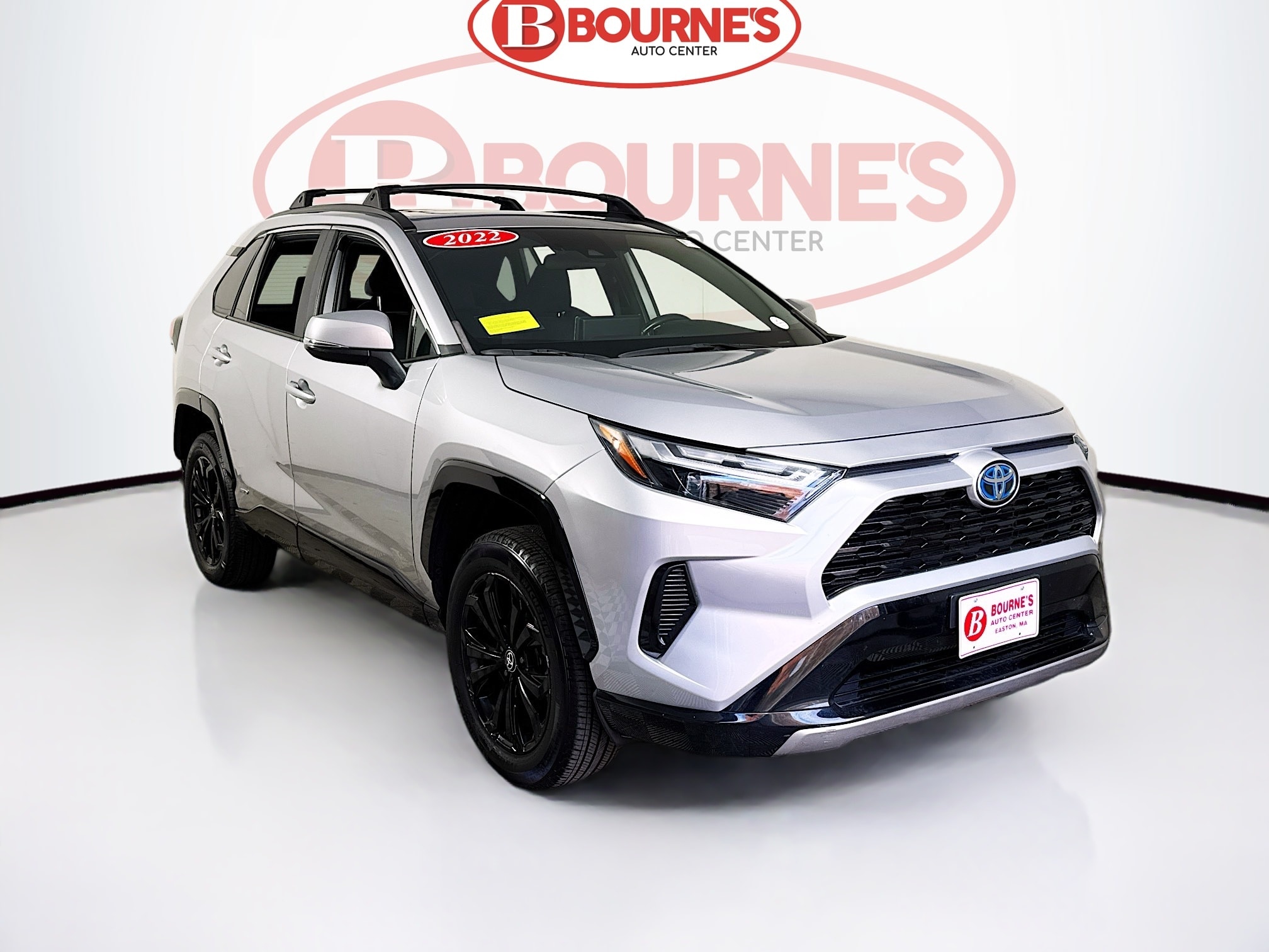 2022 Toyota RAV4 SE's photo