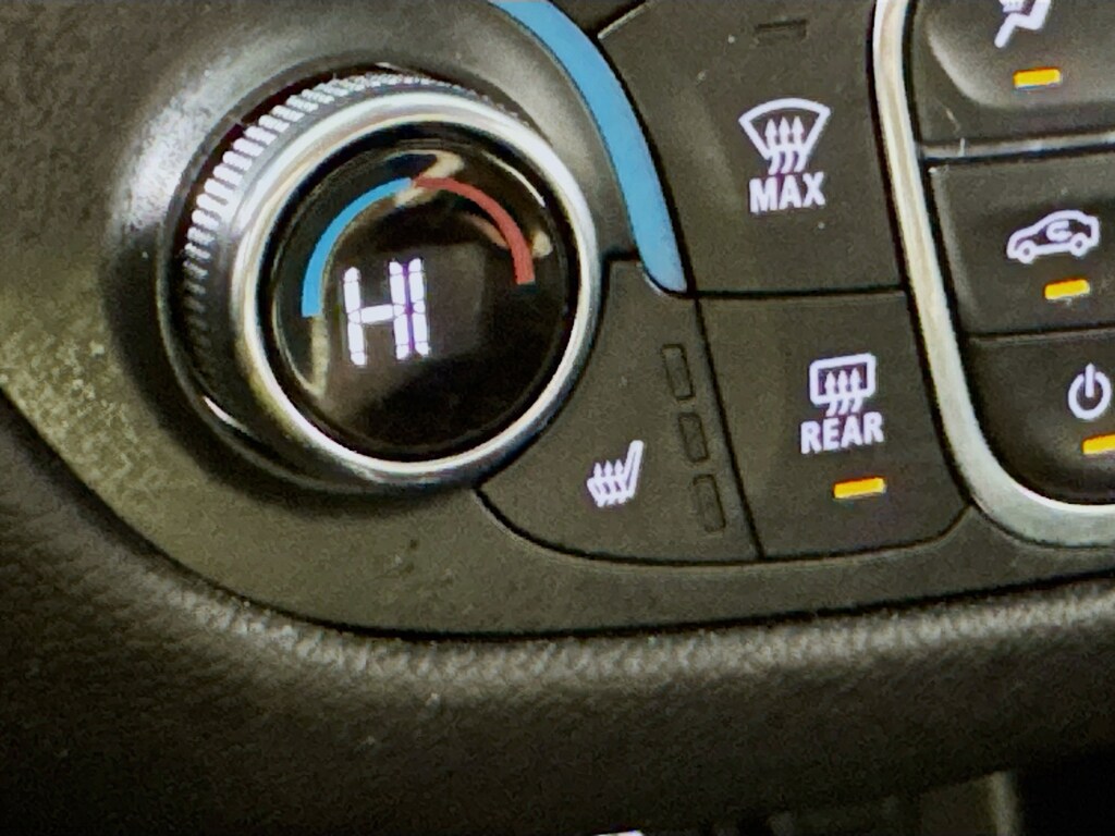 Used 2024 Chevrolet Equinox LT AWD w/Heated Seats,Android & Apple Carplay SUV