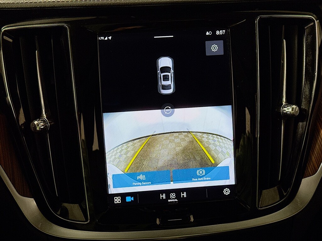 Used 2023 Volvo S60 B5 Ultimate Bright w/Navigation,Leather,PanoRoof Sedan