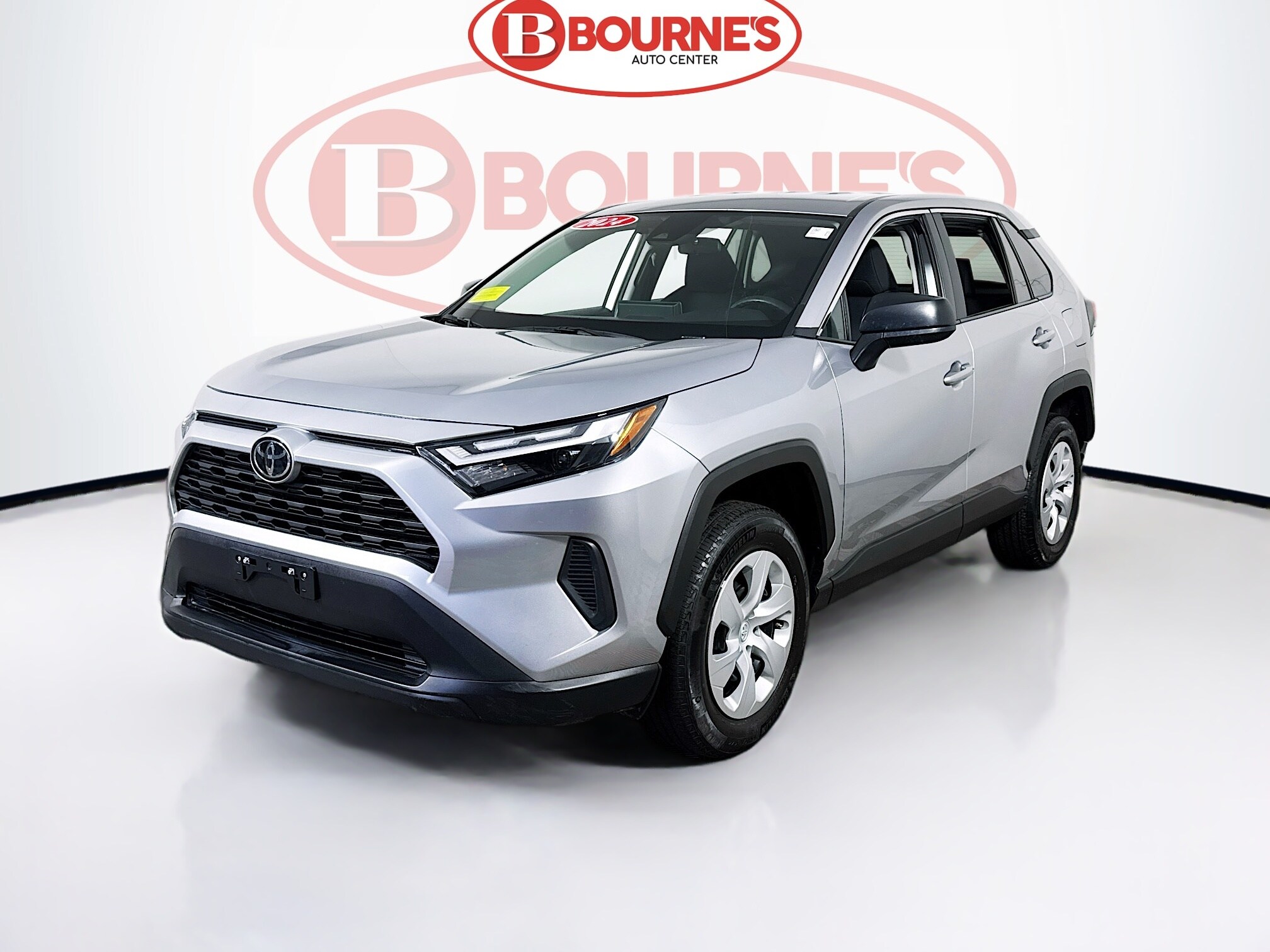 2024 Toyota RAV4 LE photo 4
