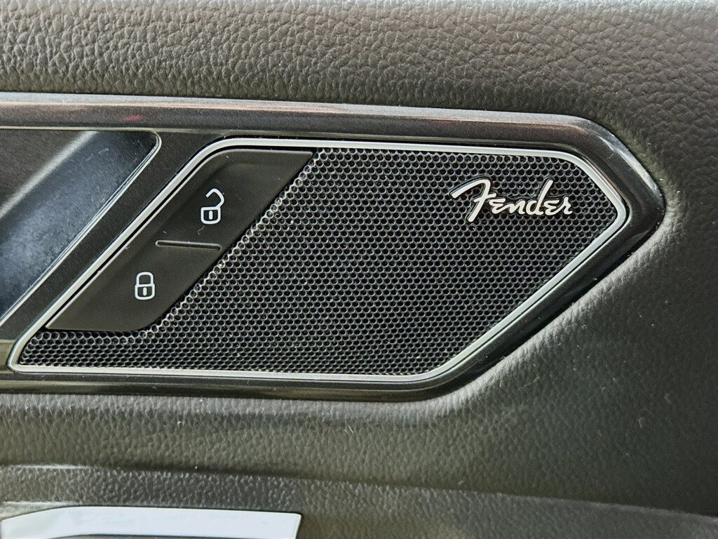 Used 2022 Volkswagen Tiguan 2.0T SEL R-Line 4Motion w/Navi,Leather,Pano Roof,Fender Audio SUV