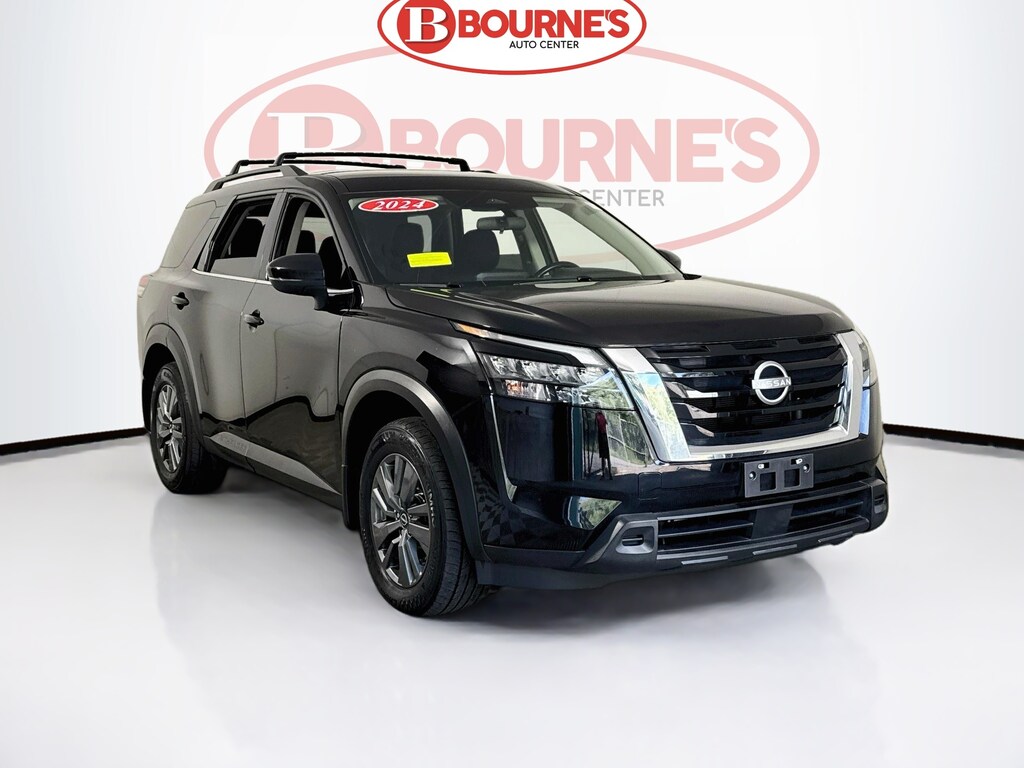 Used 2024 Nissan Pathfinder SV 4WD w/Heated Seats,Android & Apple Carplay SUV