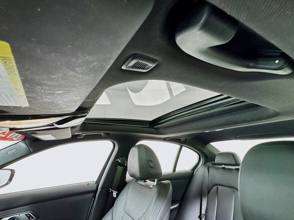 Used 2020 BMW 330i xDrive w/Navigation,Leather,Sunroof Sedan