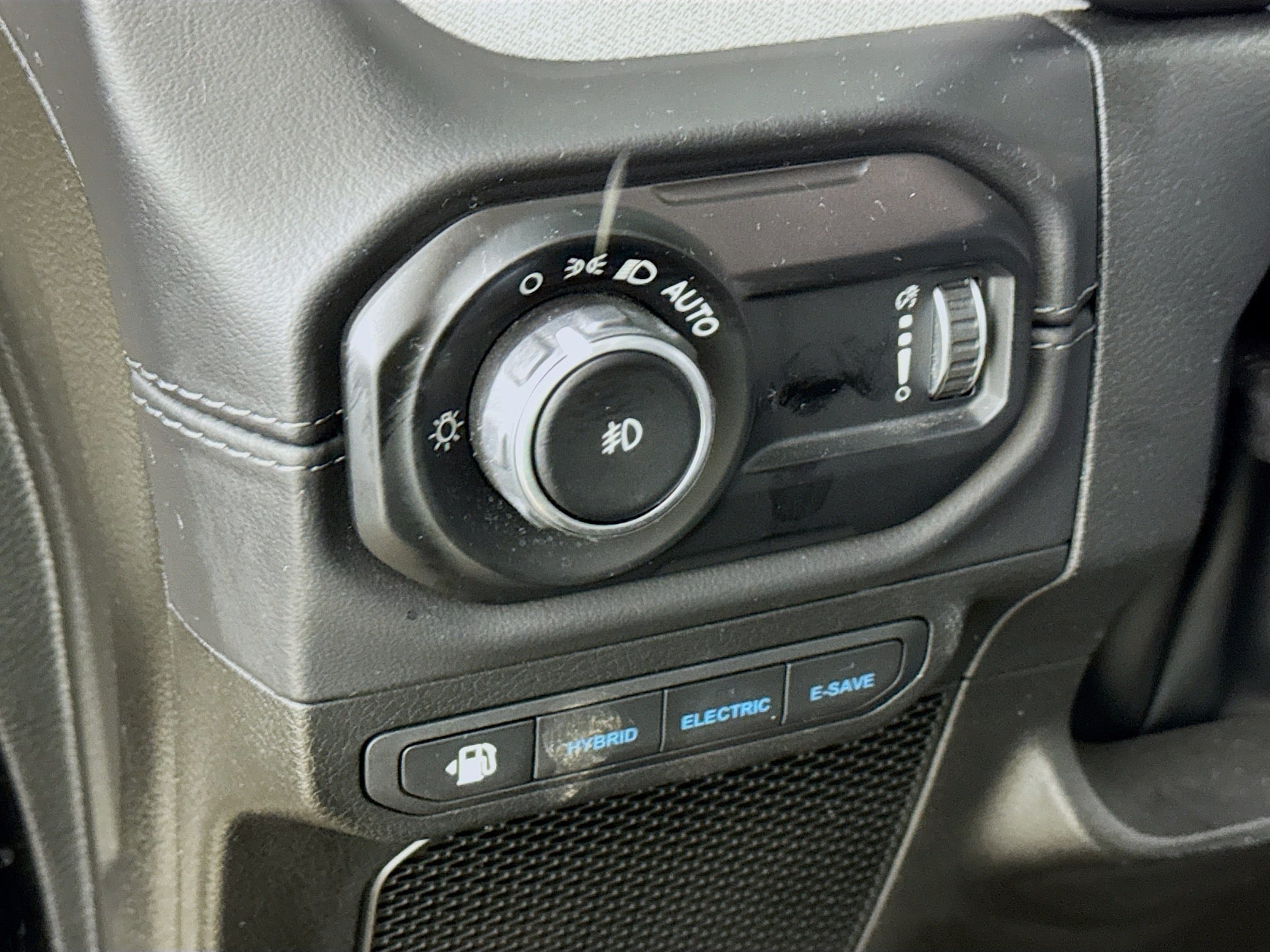 2025 Jeep Wrangler 4xe Sahara 4XE - Photo 12