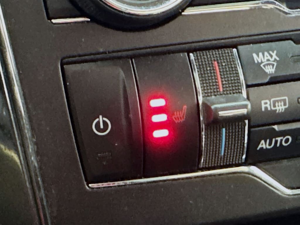 Used 2019 Ford Explorer XLT 4WD Sport Appearance Pkg w/Nav,Leather,Sunroof SUV