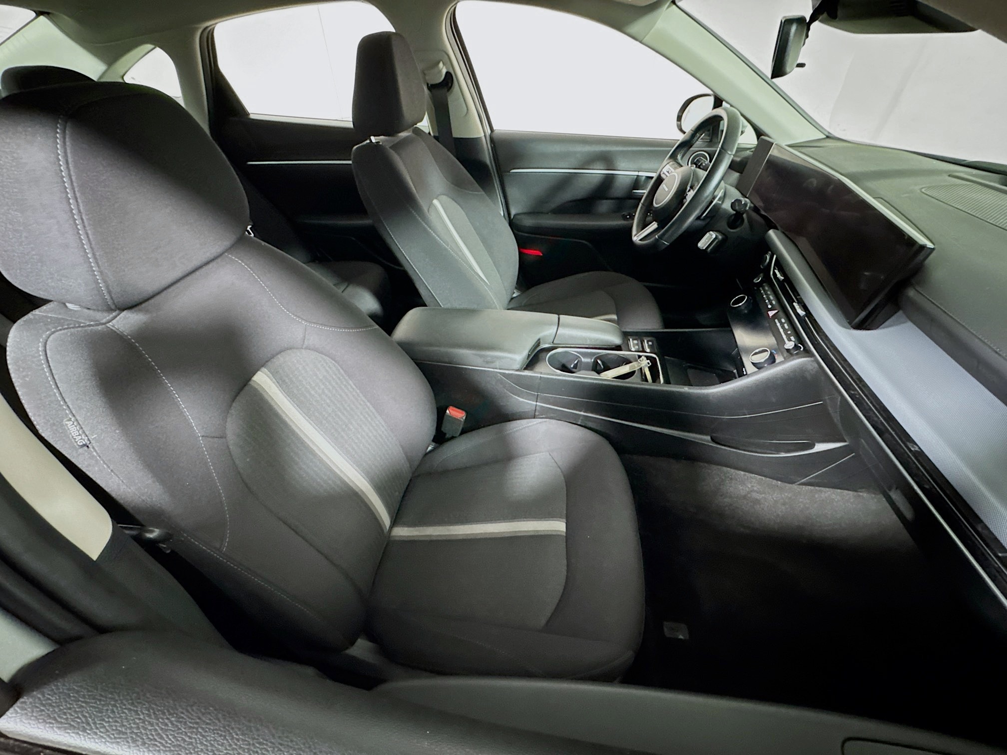 2025 Hyundai Sonata Hybrid SEL - Photo 26