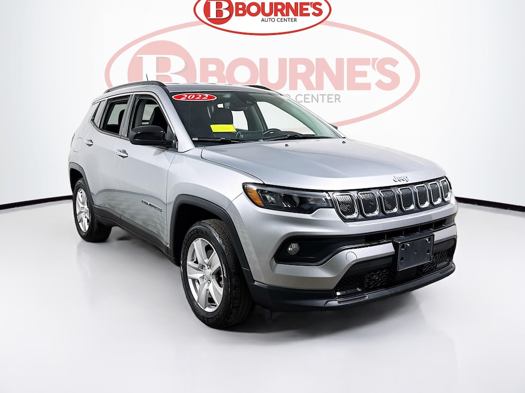 Used 2022 Jeep Compass Latitude 4x4 w/Heated Seats & Steering Wheel SUV